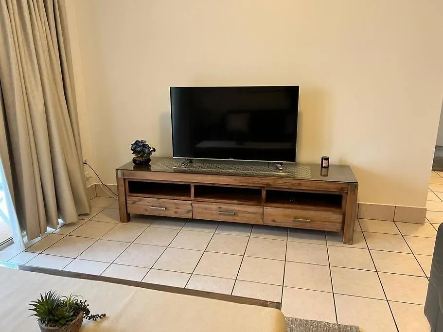 Santa Monica Apartments - Hosted By Burleigh Letting Gold Coast