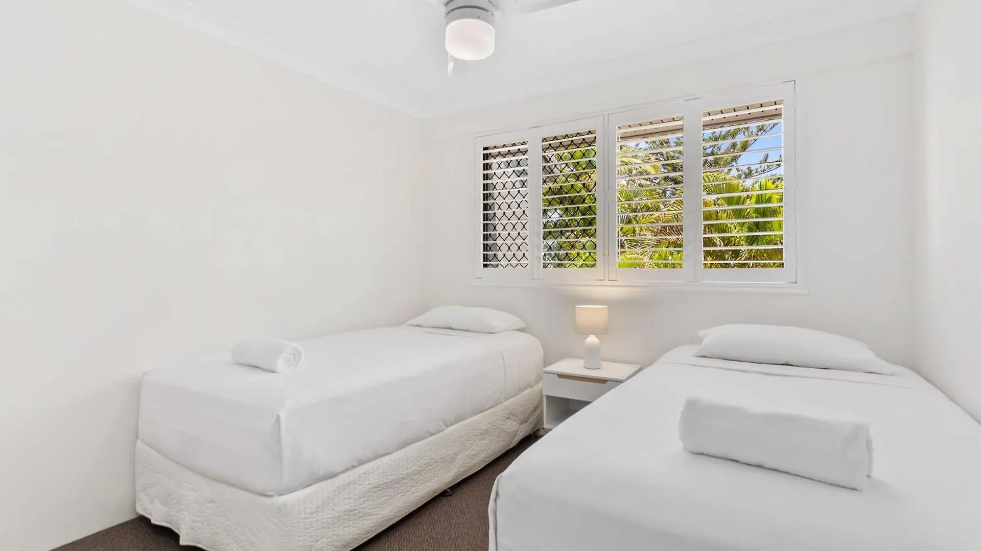 Santa Monica Apartments - Hosted By Burleigh Letting Gold Coast Australien